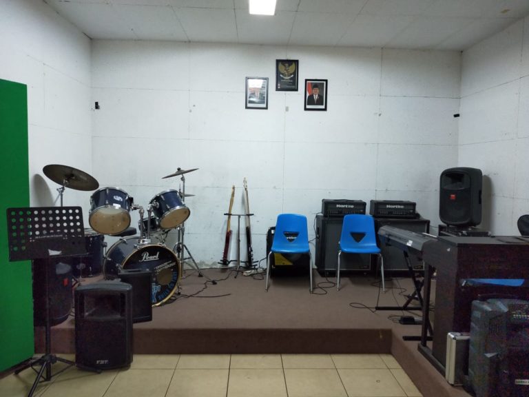 Ruang Musik – SLB-A Pembina Tingkat Nasional